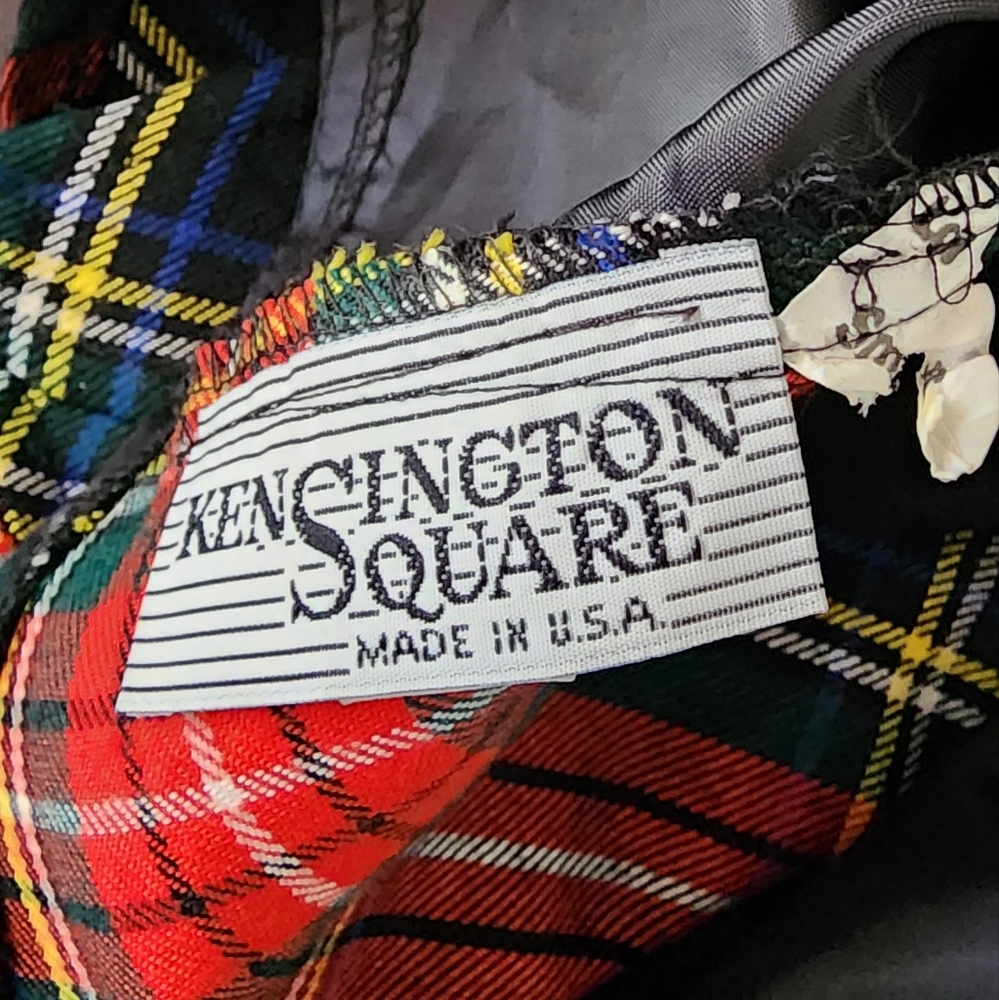 Plaid button up vest - Picture 3 of 3